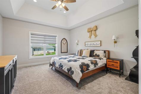 6118 NE Rapids Ridge Road Cedar Rapids IA 52411