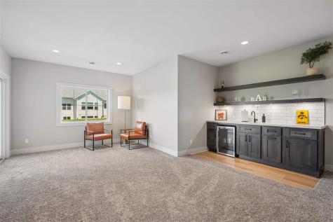 6118 NE Rapids Ridge Road Cedar Rapids IA 52411