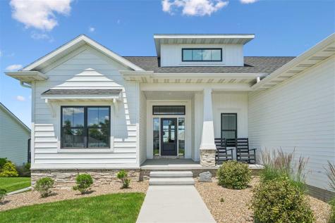 6118 NE Rapids Ridge Road Cedar Rapids IA 52411