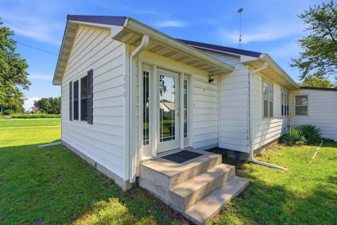 202 Liberty Street Conesville IA 52739