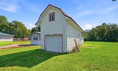 202 Liberty Street Conesville IA 52739