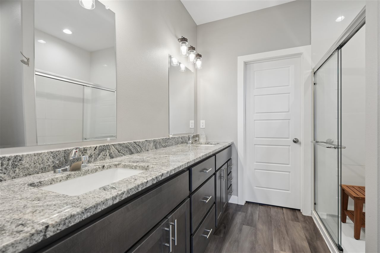 1555 Parker Court North Liberty IA 52317