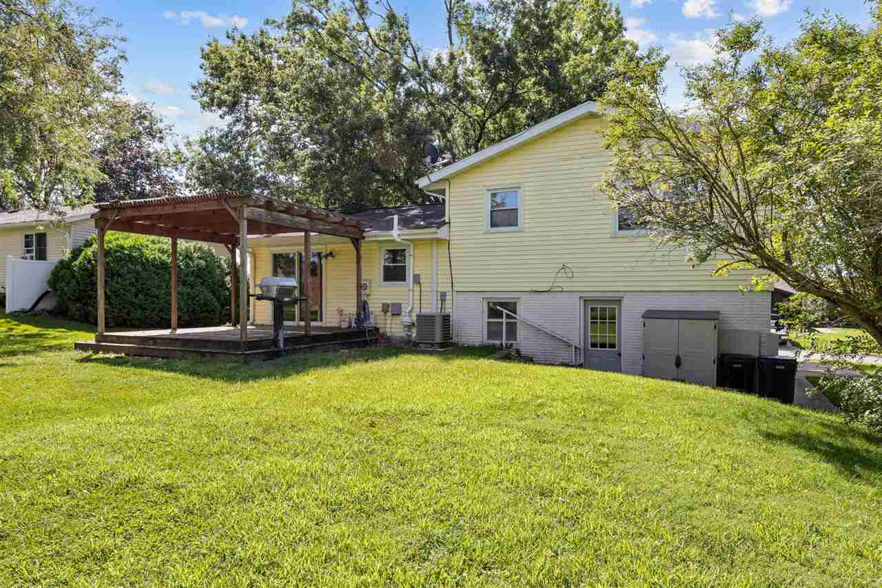 108 Parkview Court Tipton IA 52772
