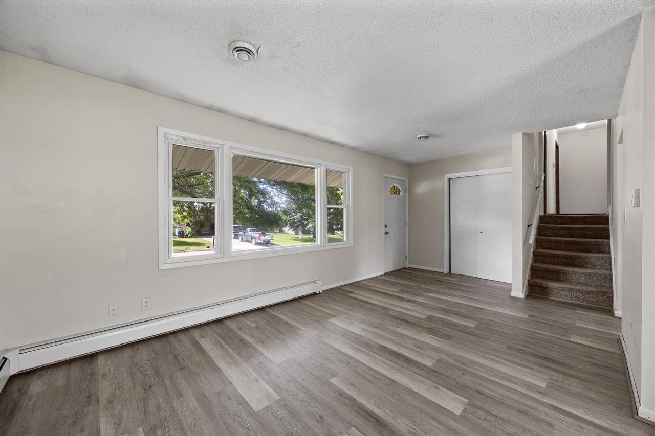 108 Parkview Court Tipton IA 52772