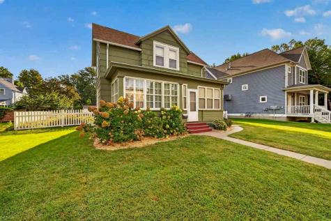 26 N Governor Street Iowa City IA 52245