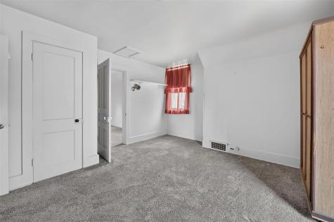 26 N Governor Street Iowa City IA 52245