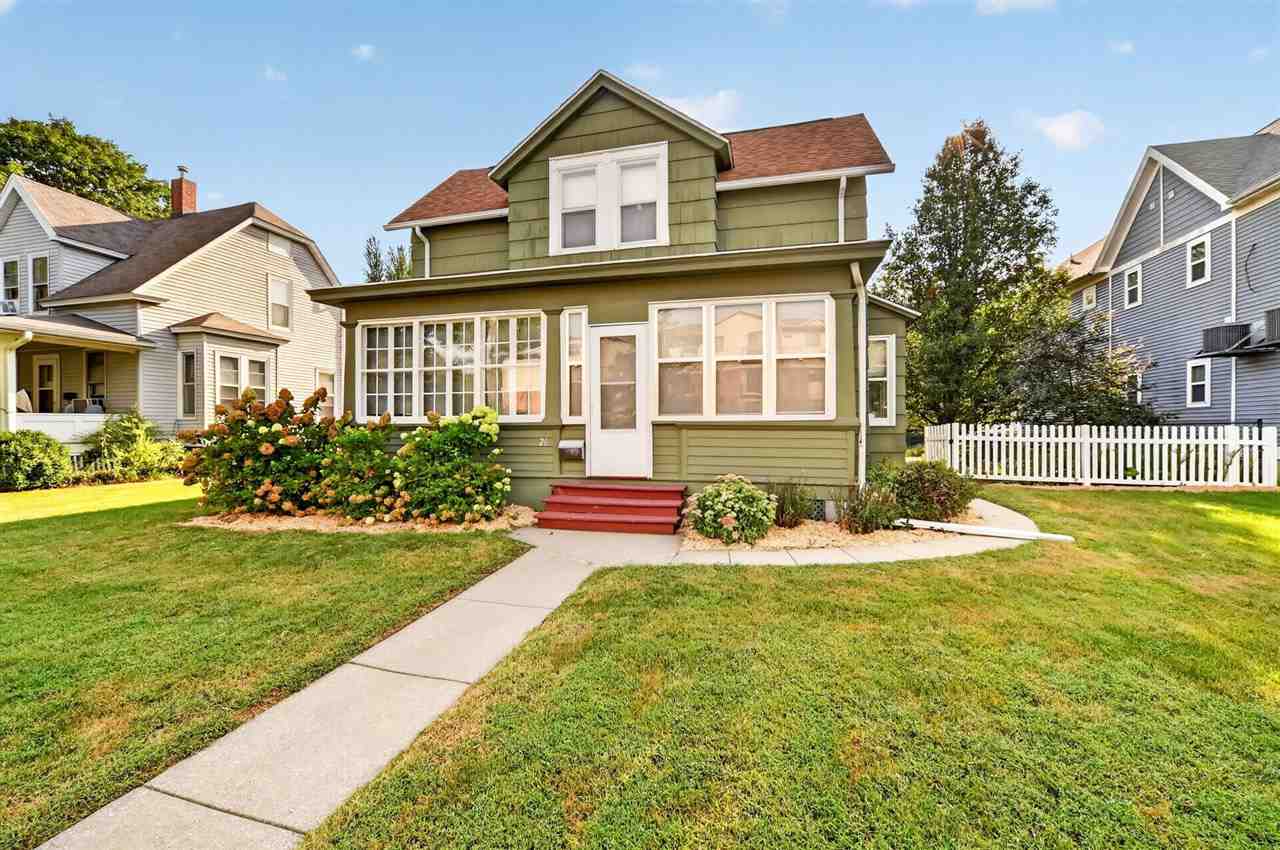 26 N Governor Street Iowa City IA 52245