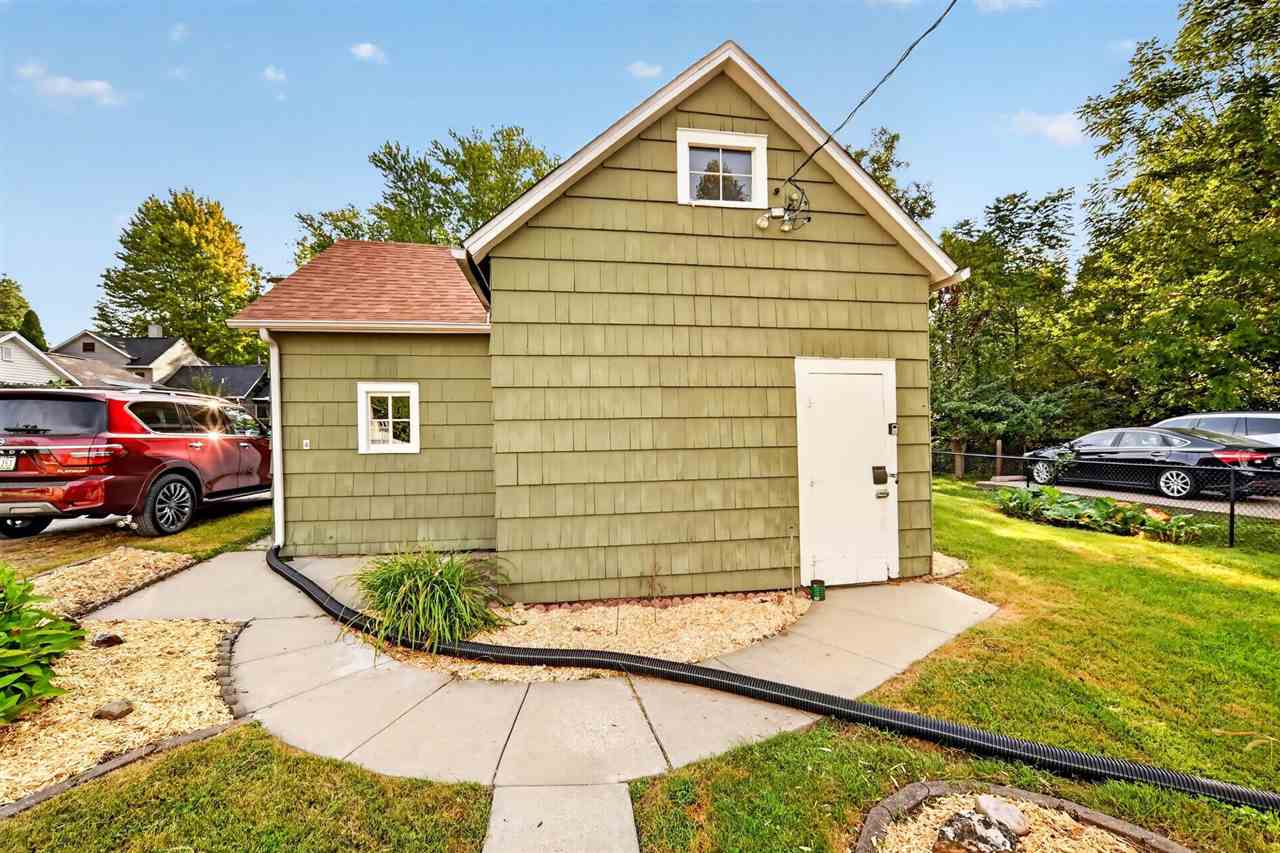 26 N Governor Street Iowa City IA 52245