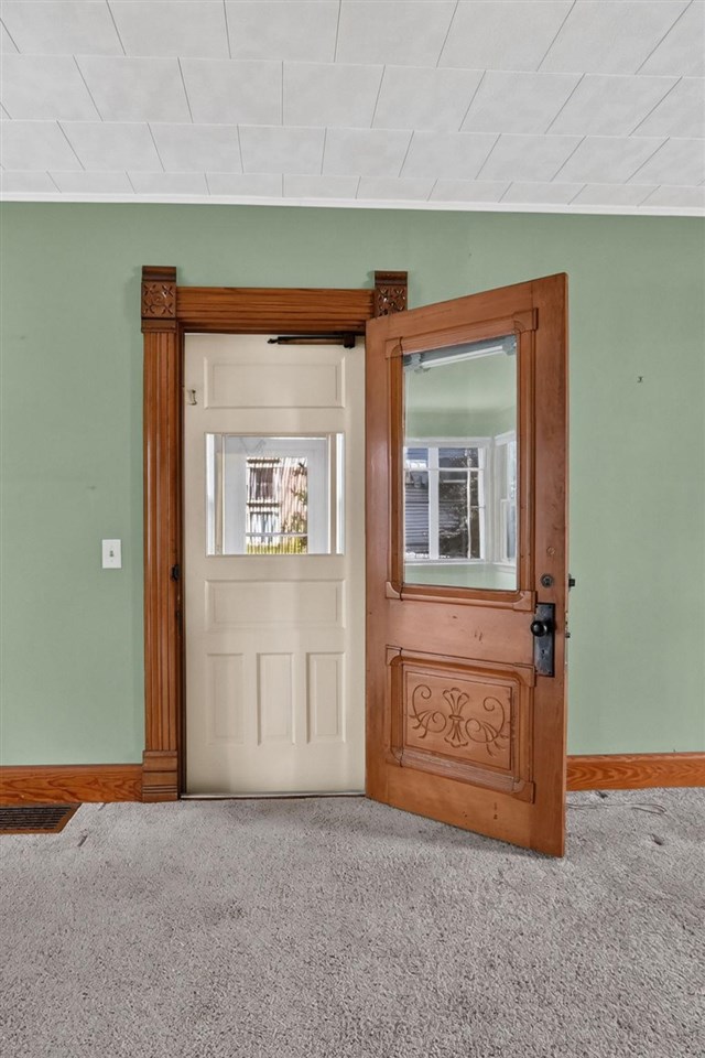 26 N Governor Street Iowa City IA 52245