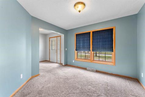 920 S 4th Street Wapello IA 52653
