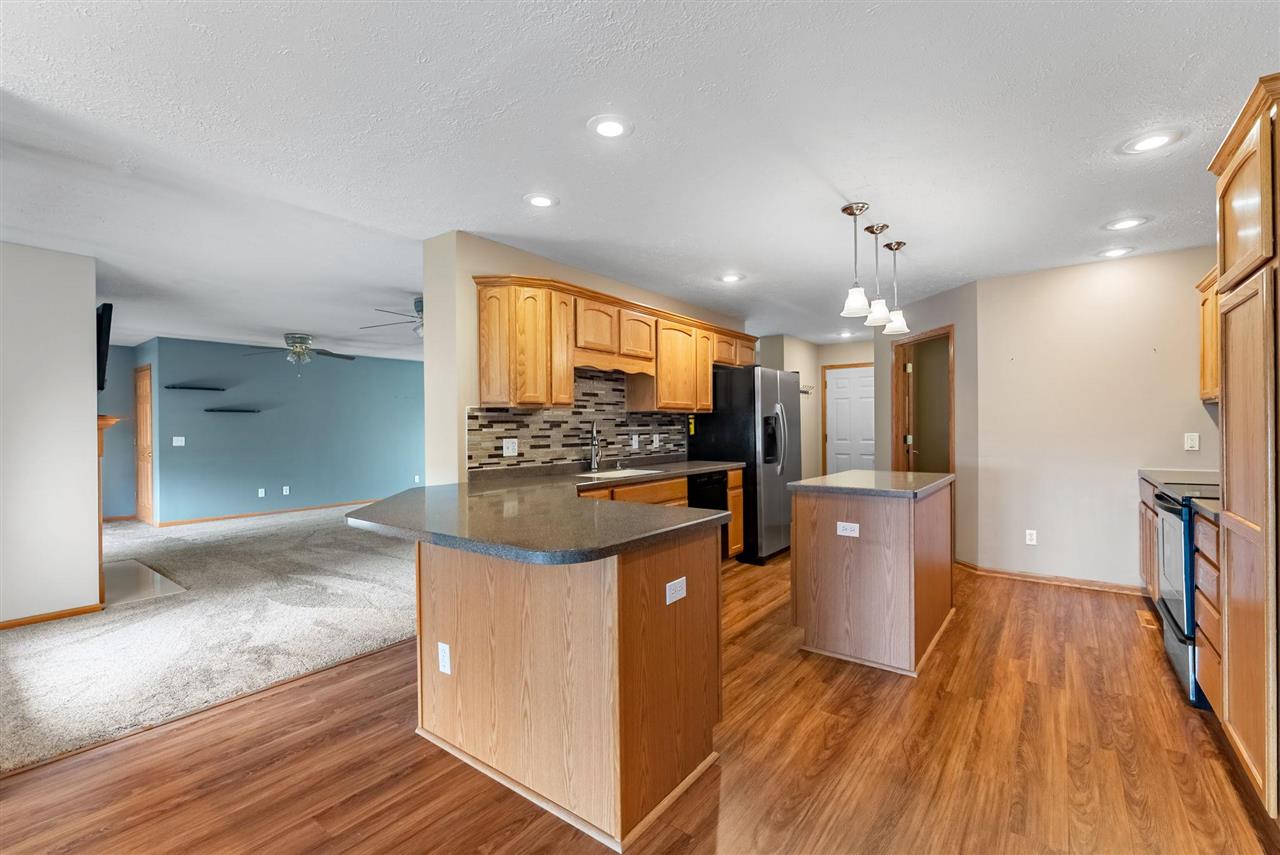 920 S 4th Street Wapello IA 52653