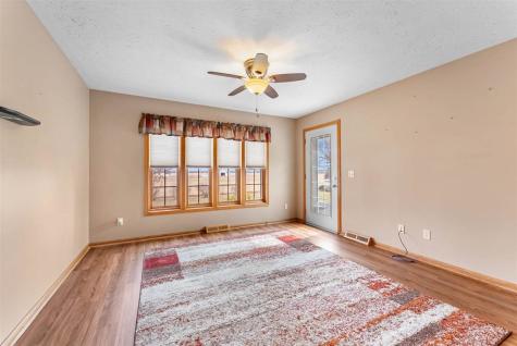 920 S 4th Street Wapello IA 52653