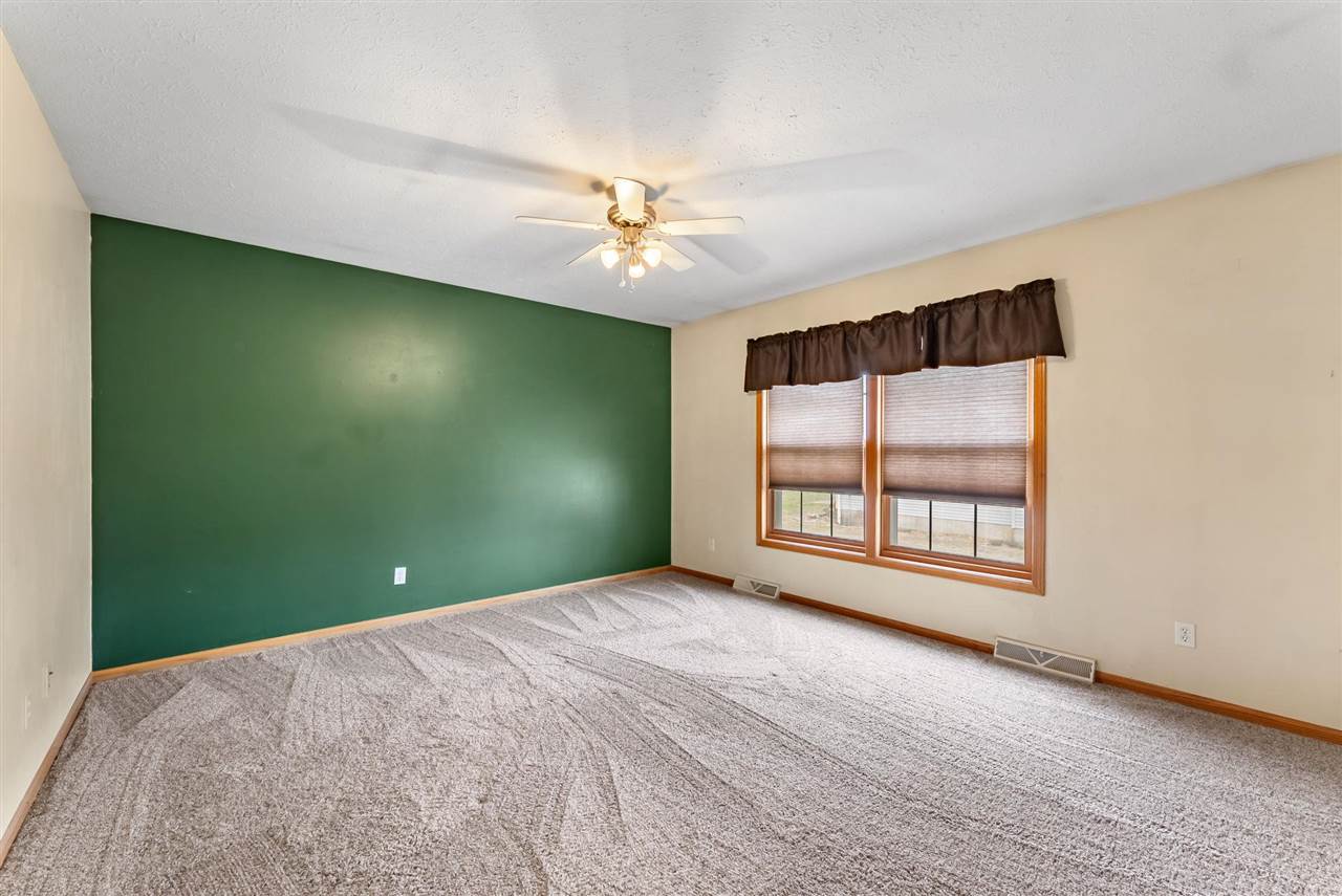 920 S 4th Street Wapello IA 52653