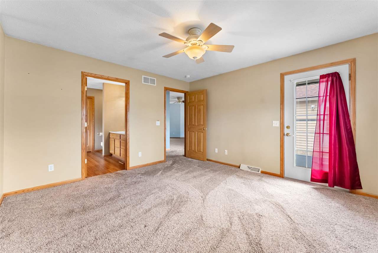 920 S 4th Street Wapello IA 52653