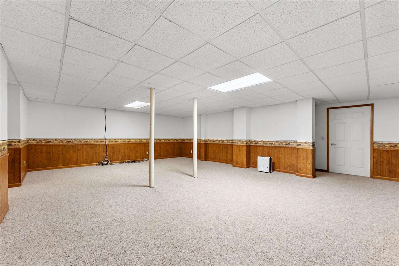 920 S 4th Street Wapello IA 52653