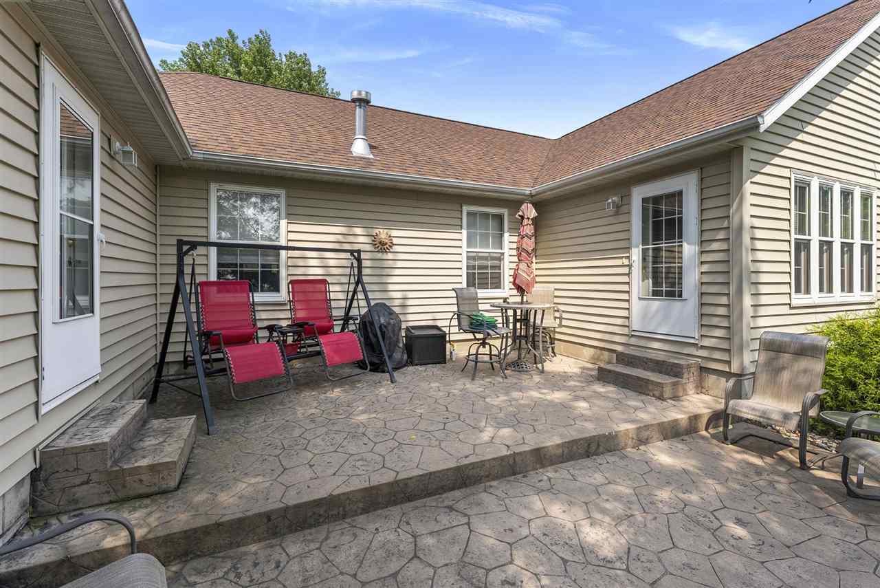 920 S 4th Street Wapello IA 52653