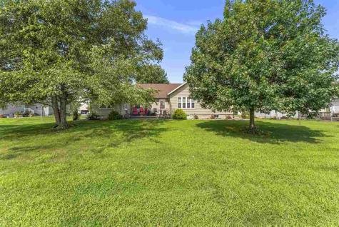920 S 4th Street Wapello IA 52653