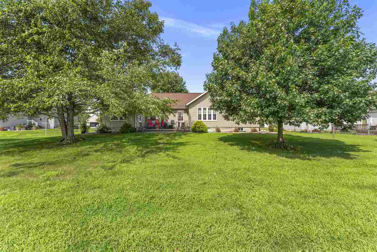 920 S 4th Street Wapello IA 52653