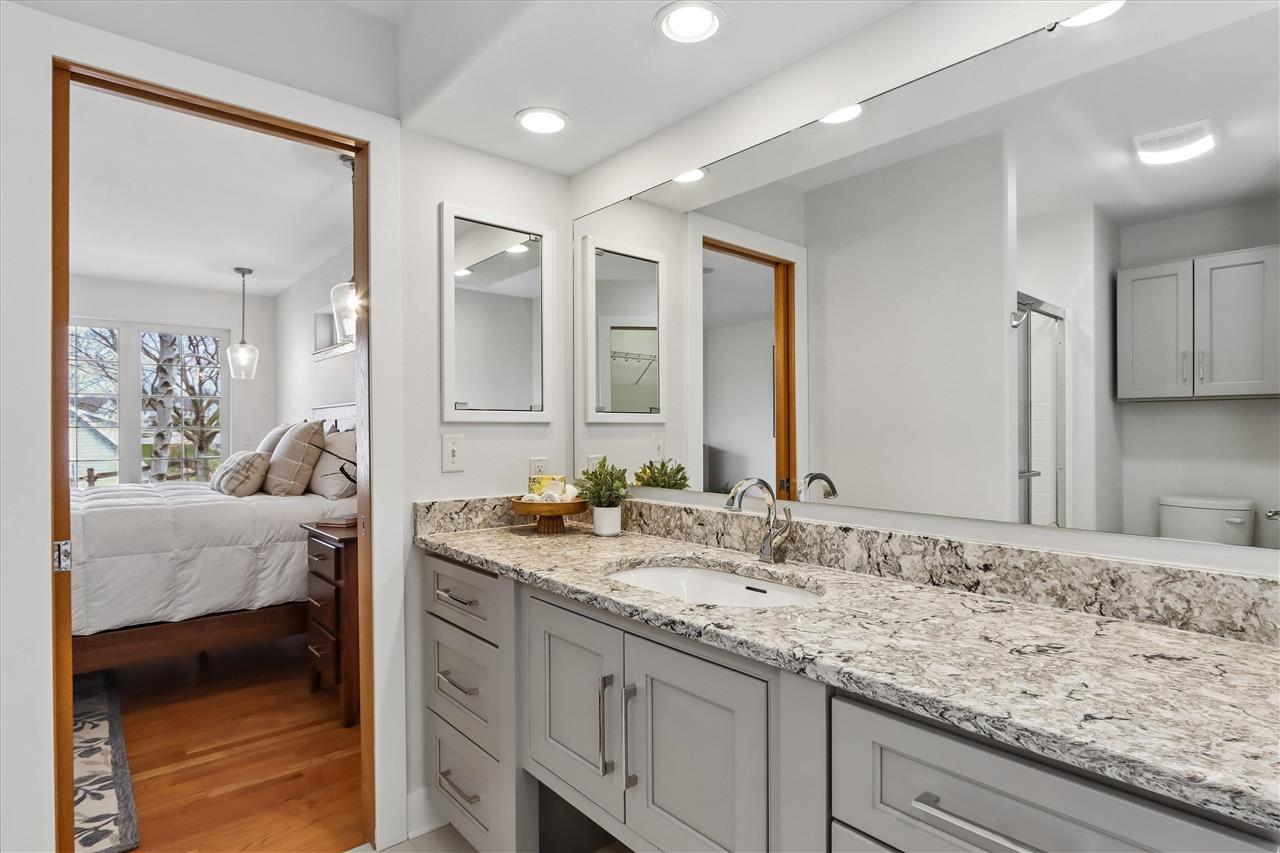 445 Breconshire Lane Coralville IA 52241