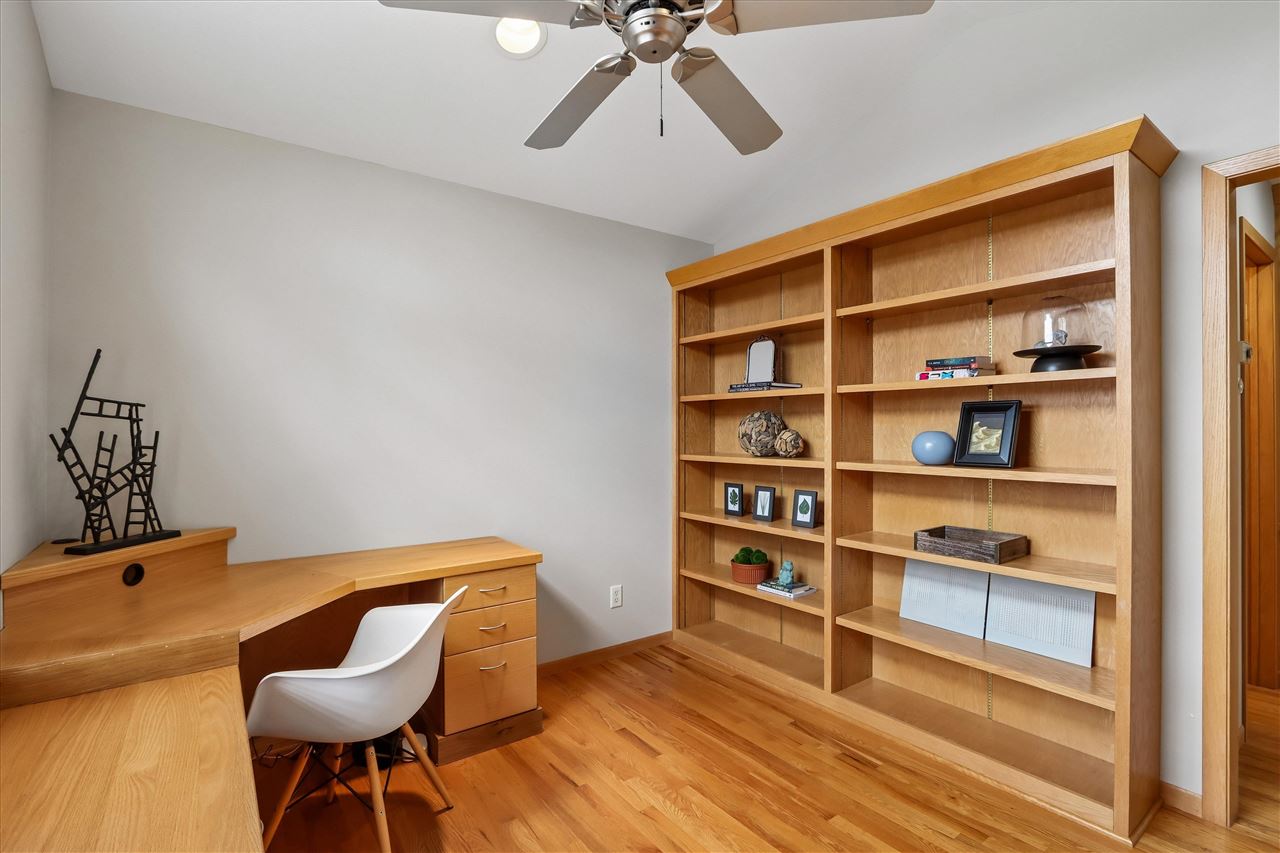 445 Breconshire Lane Coralville IA 52241