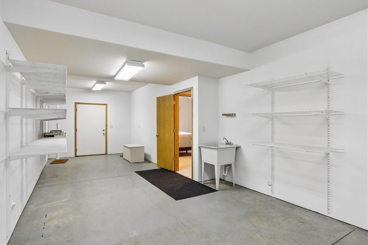 445 Breconshire Lane Coralville IA 52241