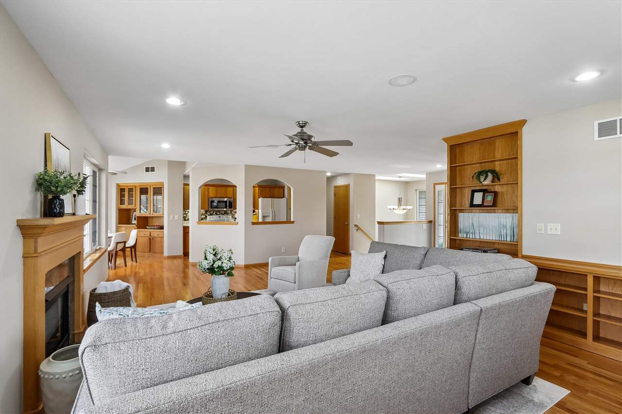 445 Breconshire Lane Coralville IA 52241