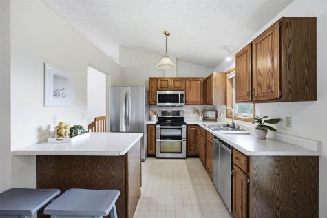 1760 Lynncrest Drive Coralville IA 52241