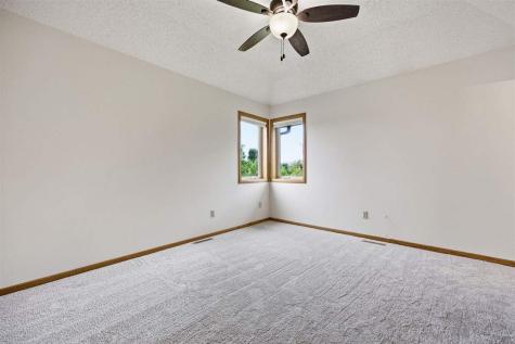 1760 Lynncrest Drive Coralville IA 52241