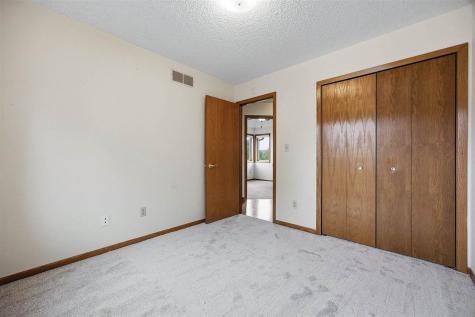 1760 Lynncrest Drive Coralville IA 52241