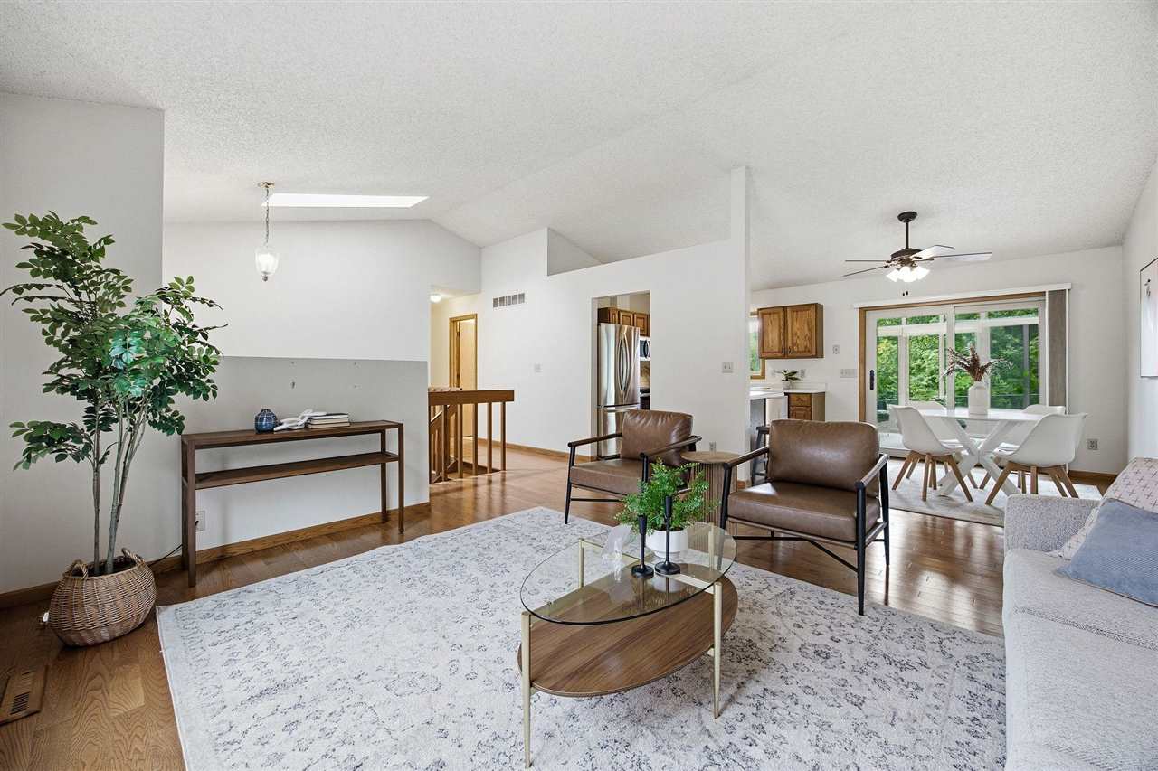 1760 Lynncrest Drive Coralville IA 52241