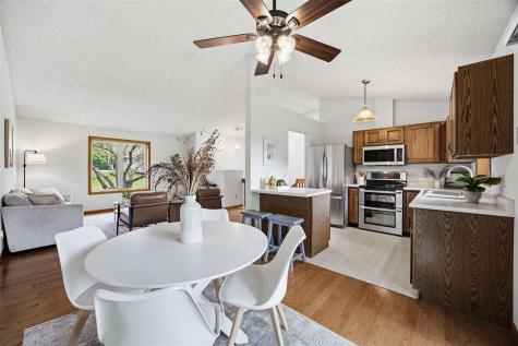 1760 Lynncrest Drive Coralville IA 52241