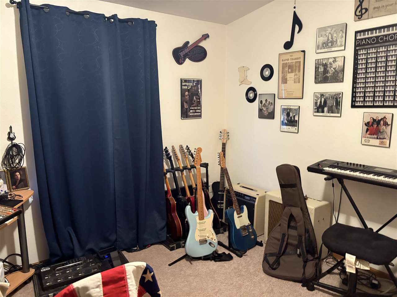 223 Hackney Court Iowa City IA 52240