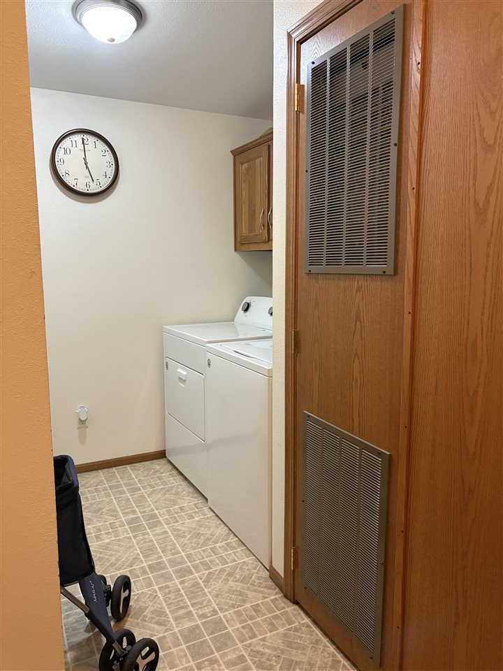 223 Hackney Court Iowa City IA 52240