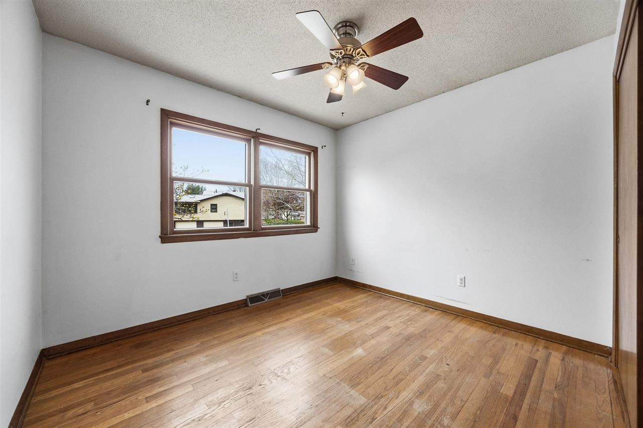 906 Talwrn Court Iowa City IA 52246