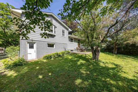 906 Talwrn Court Iowa City IA 52246
