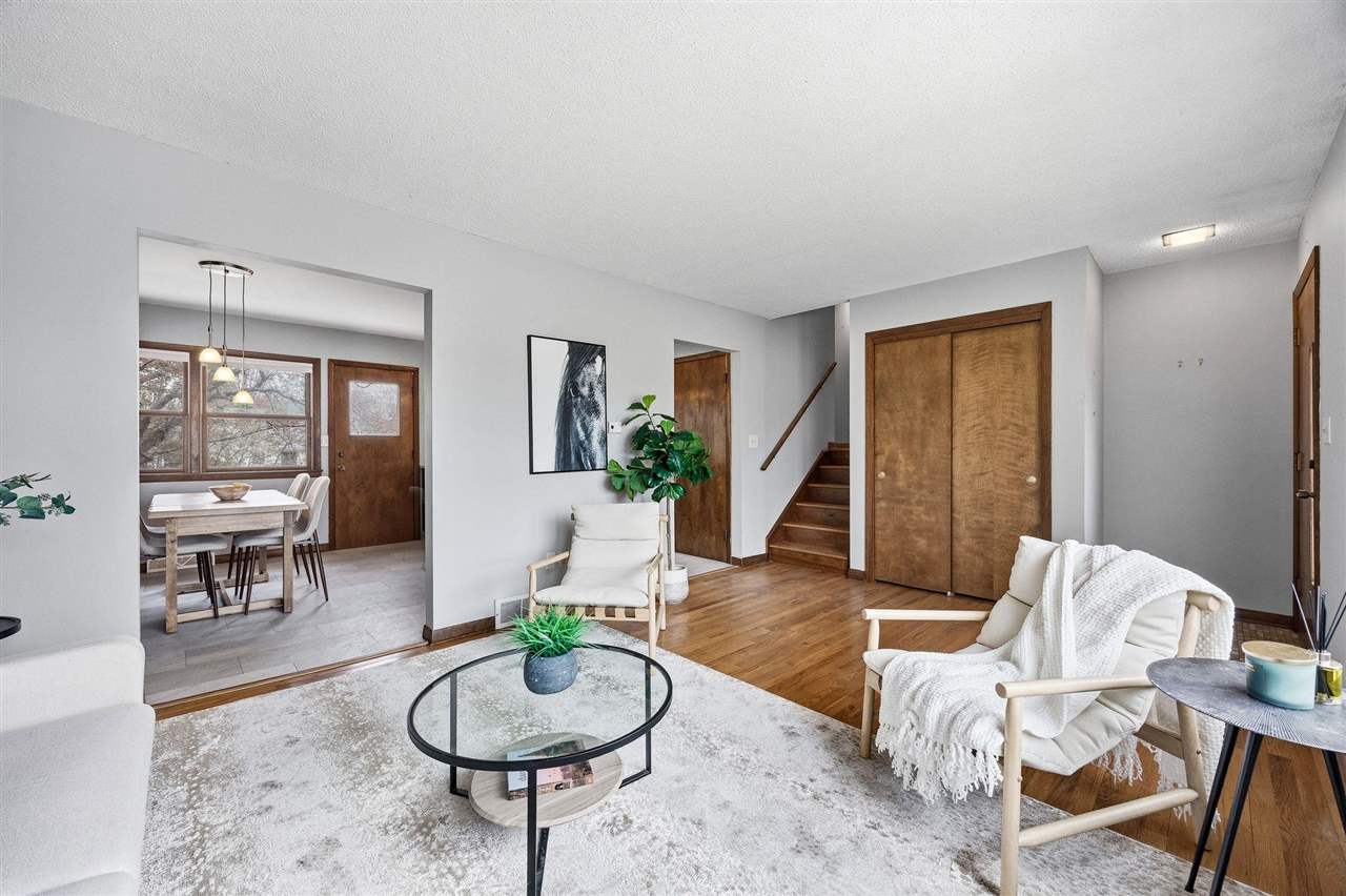 906 Talwrn Court Iowa City IA 52246