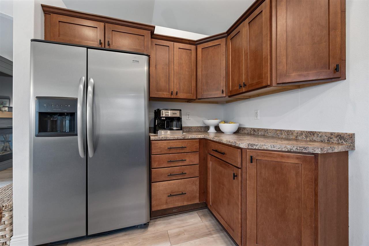 803 10th Avenue Place Coralville IA 52241