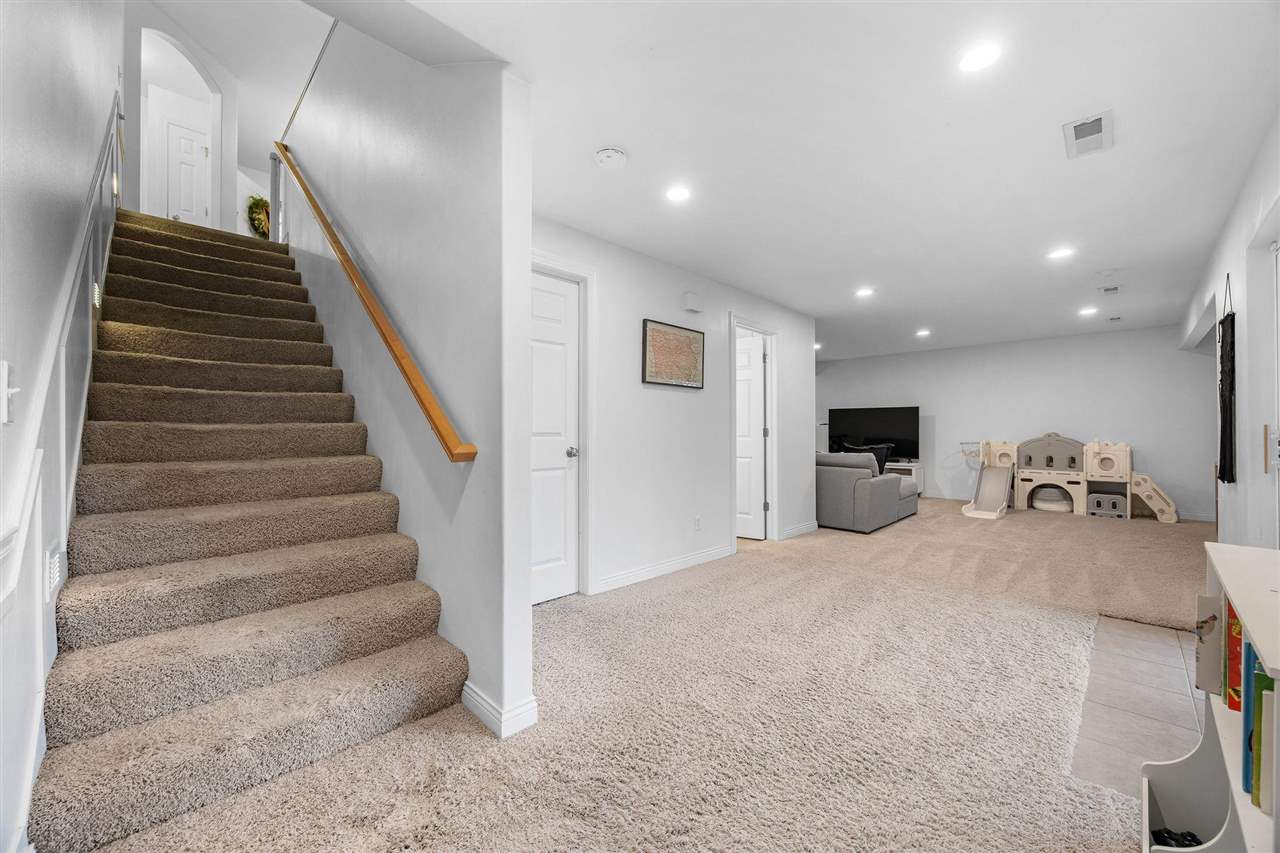 803 10th Avenue Place Coralville IA 52241