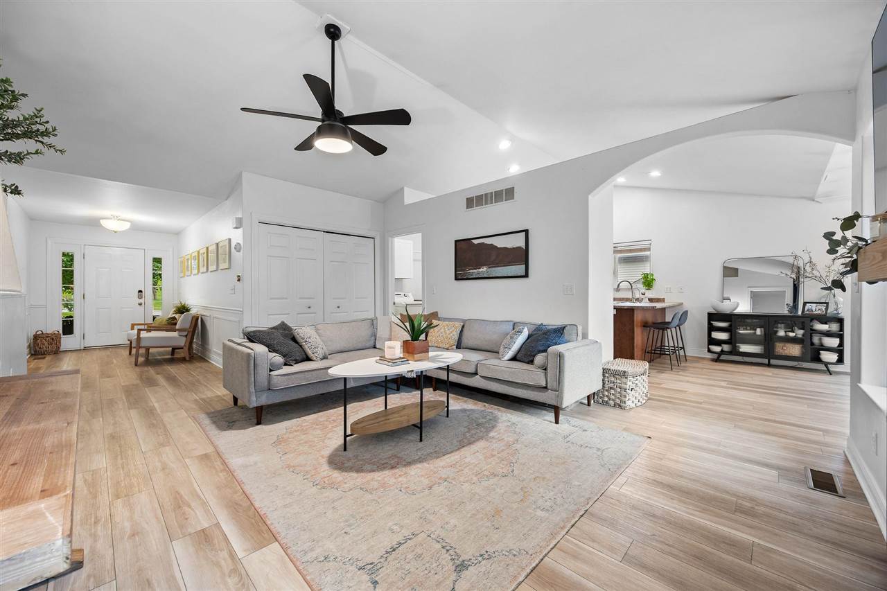 803 10th Avenue Place Coralville IA 52241