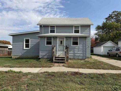 614 N D Avenue Washington IA 52353