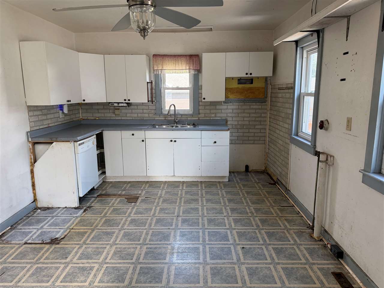 614 N D Avenue Washington IA 52353