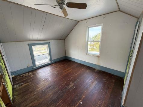 614 N D Avenue Washington IA 52353