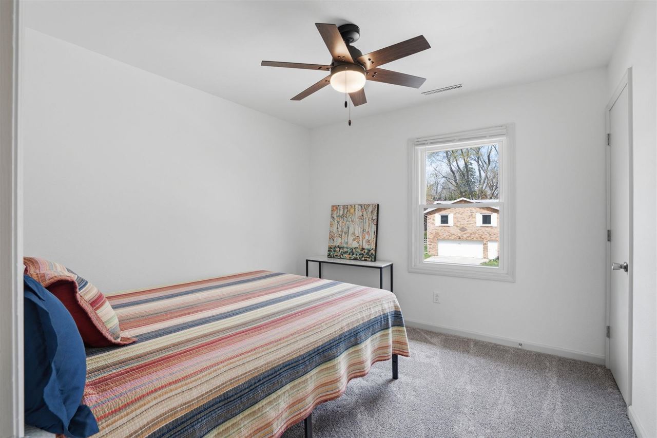 23 Penfro Drive Iowa City IA 52246