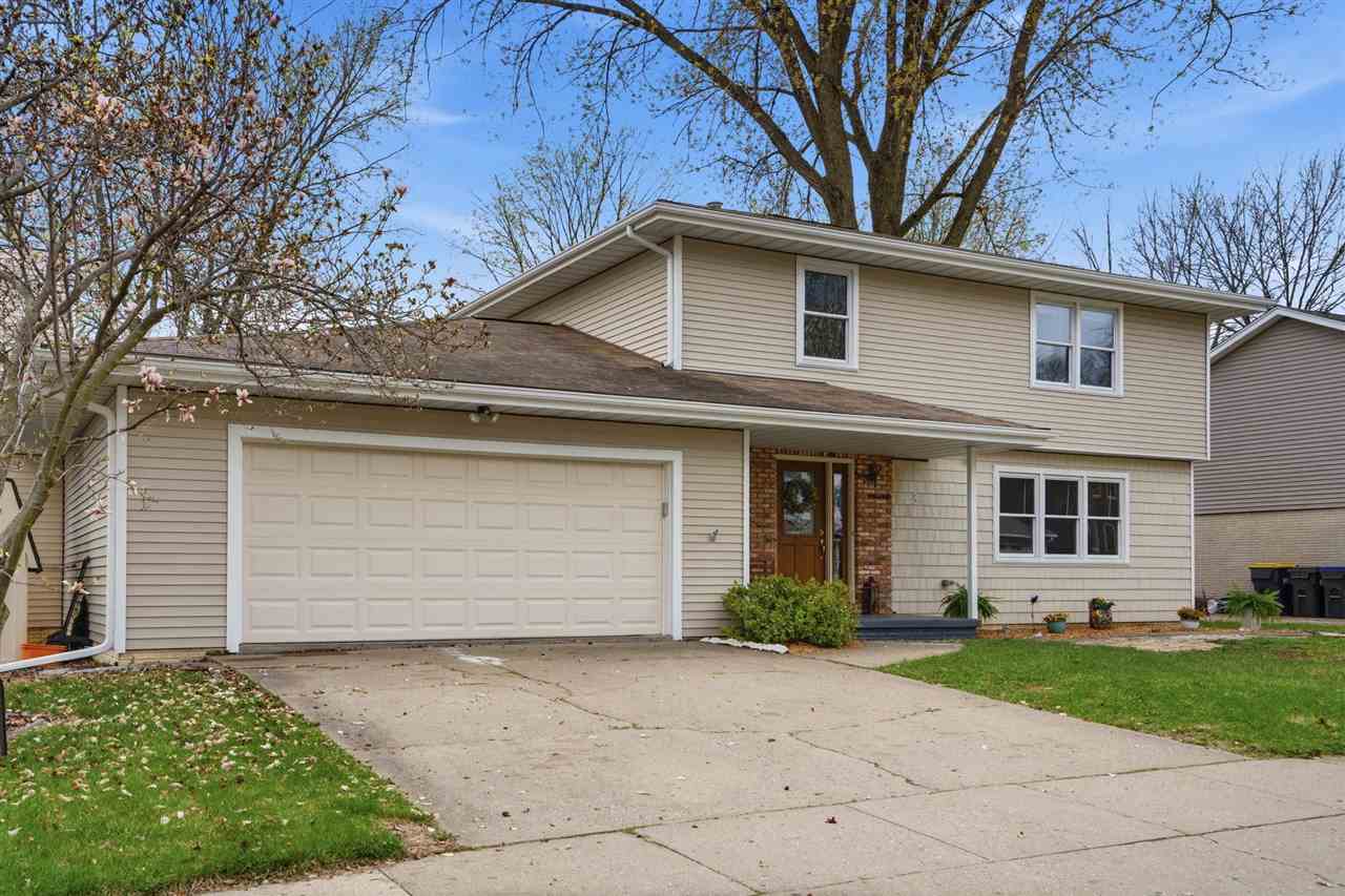 23 Penfro Drive Iowa City IA 52246