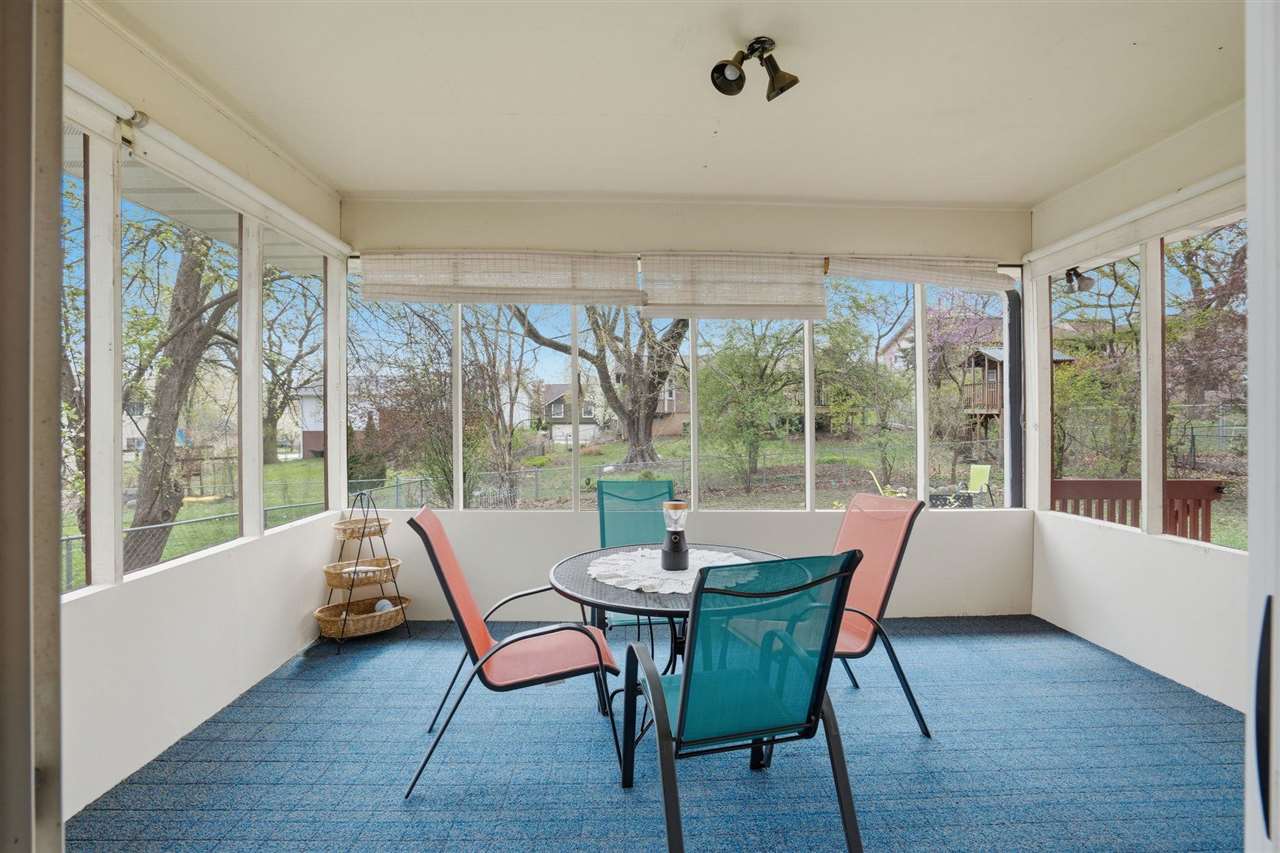 23 Penfro Drive Iowa City IA 52246