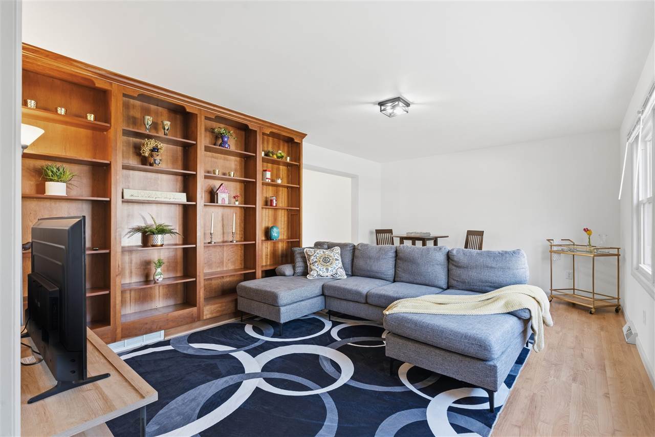 23 Penfro Drive Iowa City IA 52246