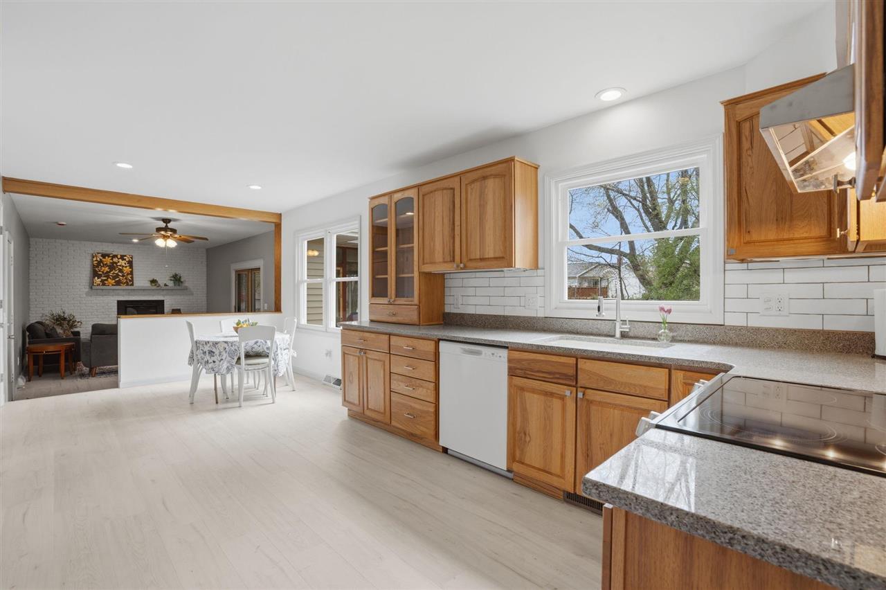 23 Penfro Drive Iowa City IA 52246