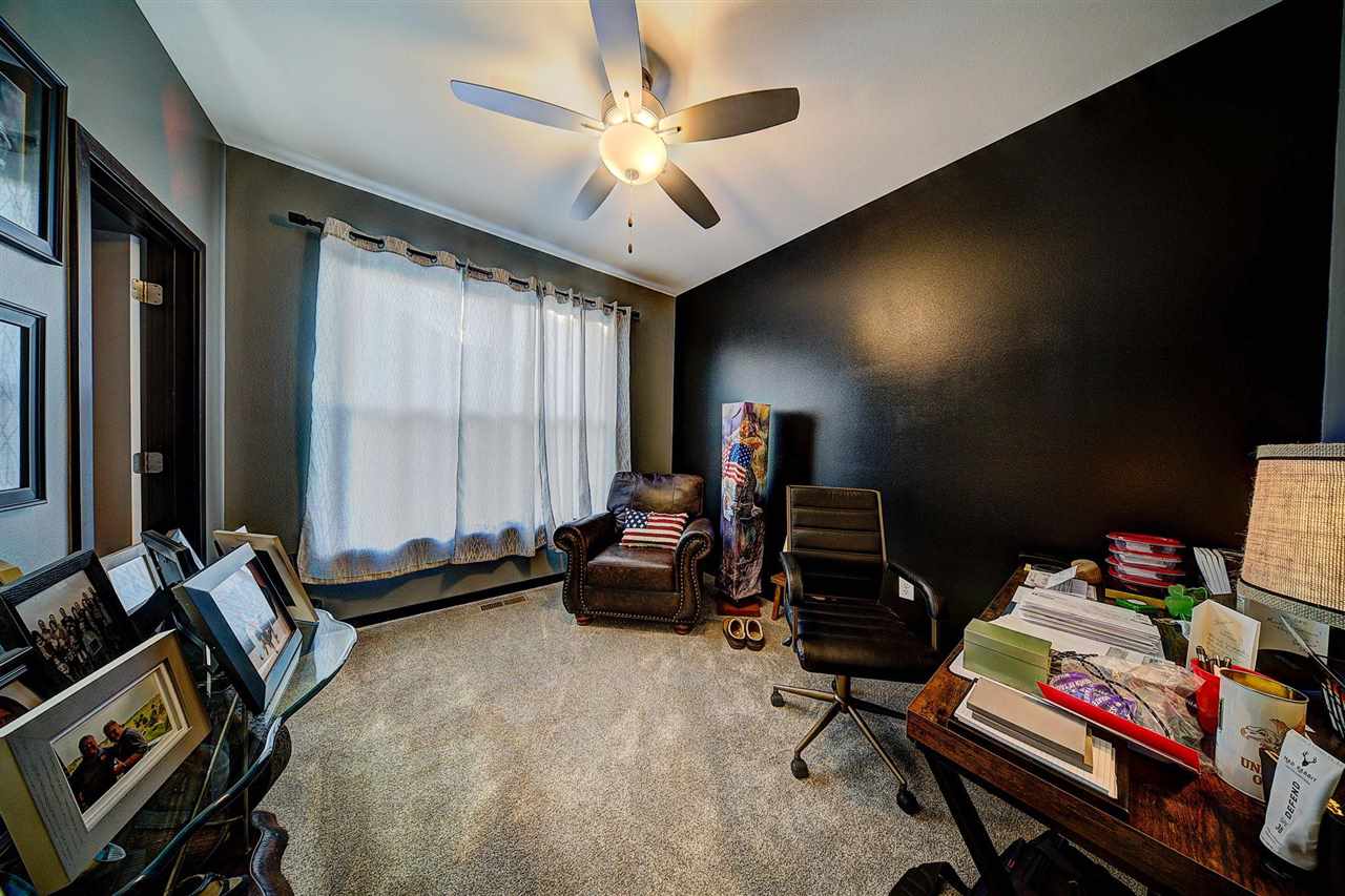 1804 Green Oak Pass Tiffin IA 52340