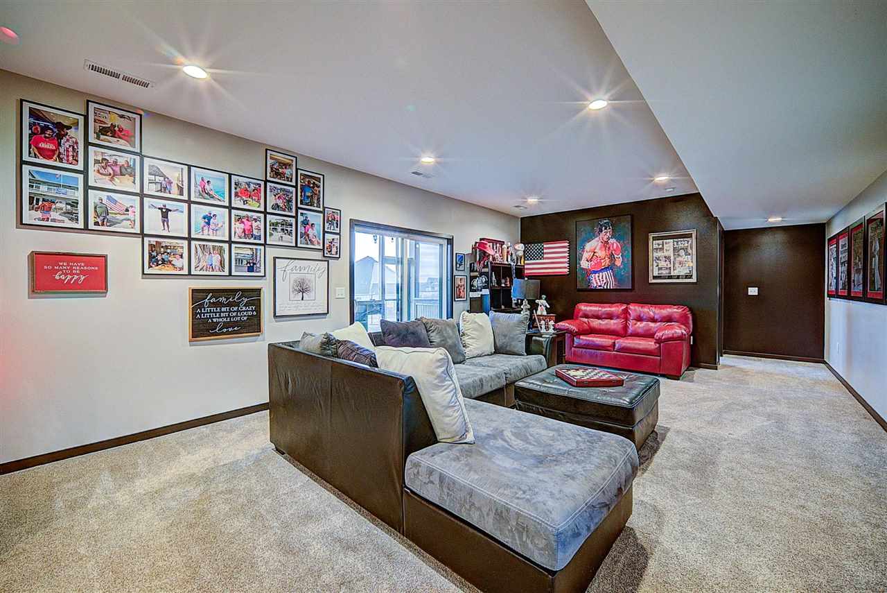1804 Green Oak Pass Tiffin IA 52340
