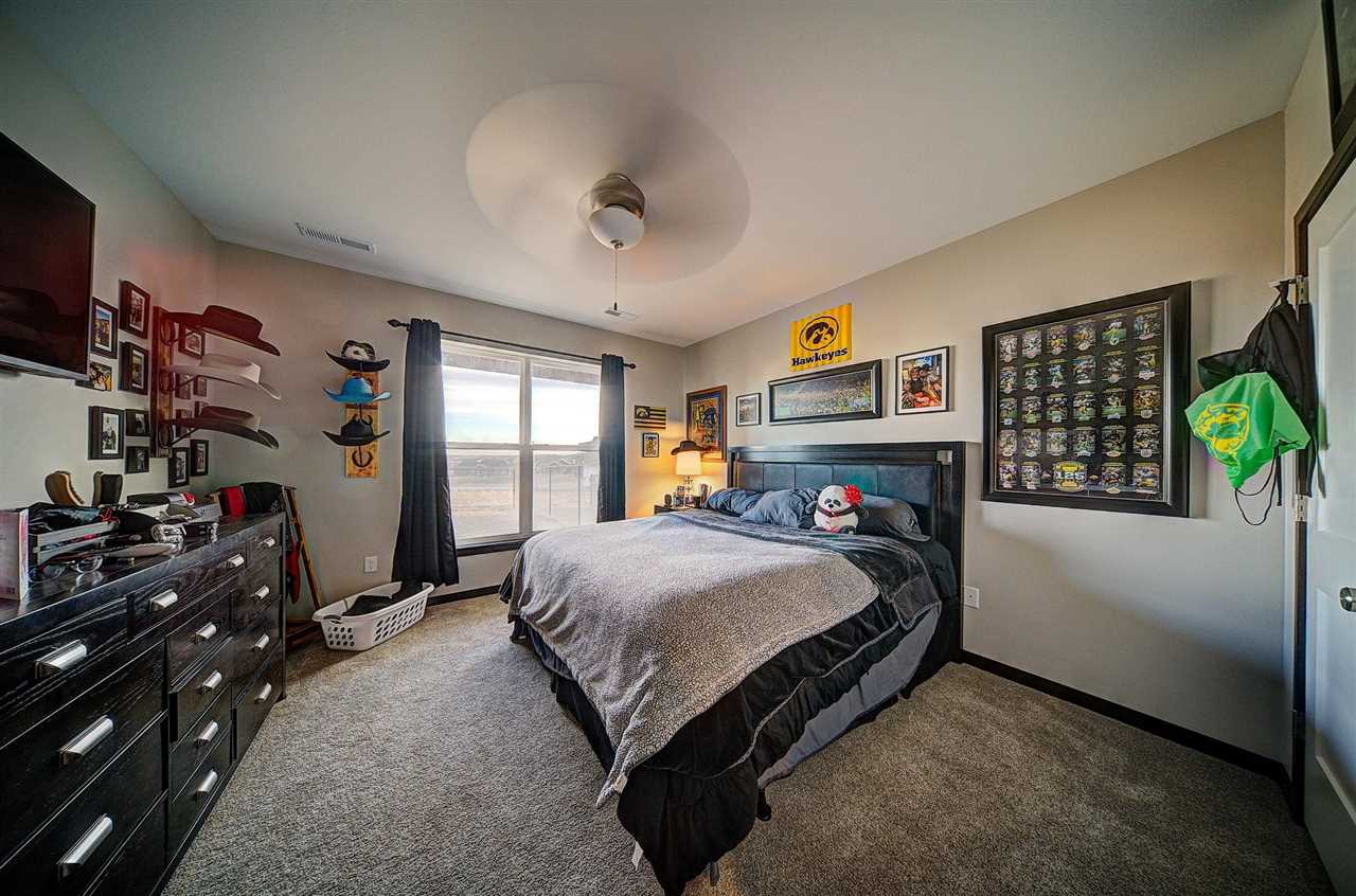 1804 Green Oak Pass Tiffin IA 52340